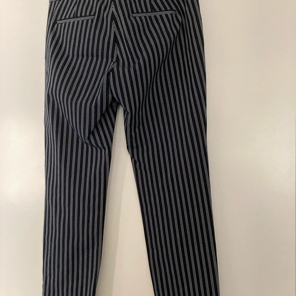 Banana Republic Stripped Pant - Picture 5 of 12